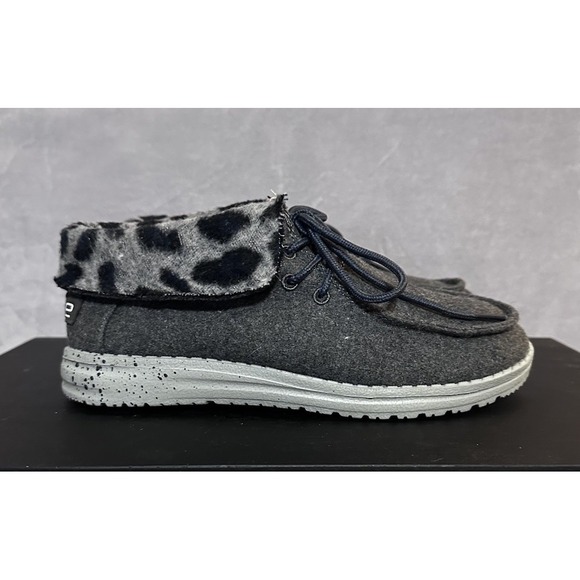 HEY DUDE BRITT GRAY WOMEN'S SHOES CHEETAH PRINT  SZ. 7 - Picture 1 of 8